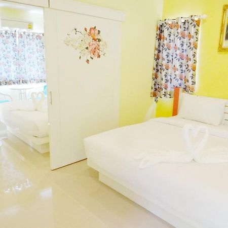 Holland Resort Phuket Chambre photo