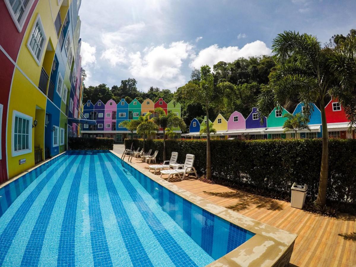 Holland Resort Phuket Extérieur photo