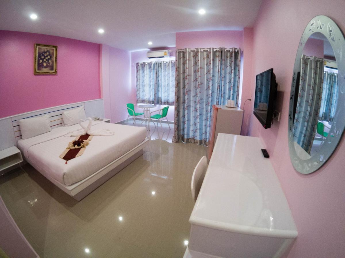Holland Resort Phuket Extérieur photo