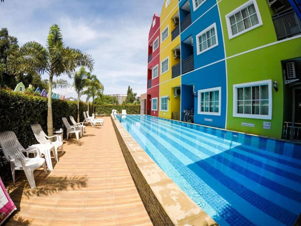 Holland Resort Phuket Extérieur photo