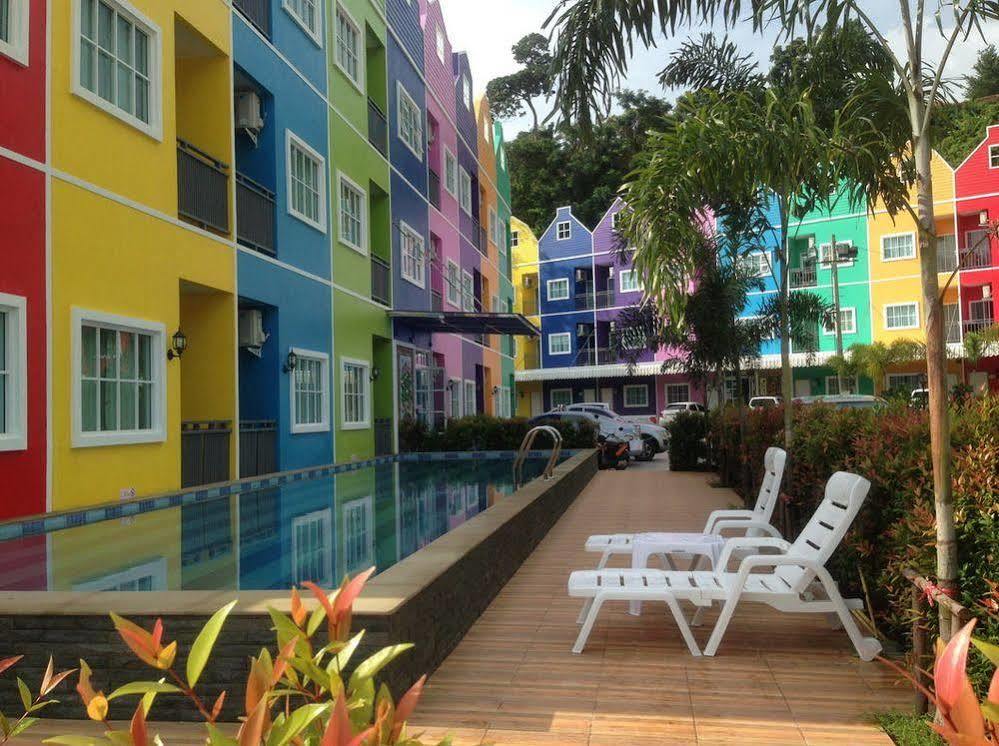 Holland Resort Phuket Extérieur photo